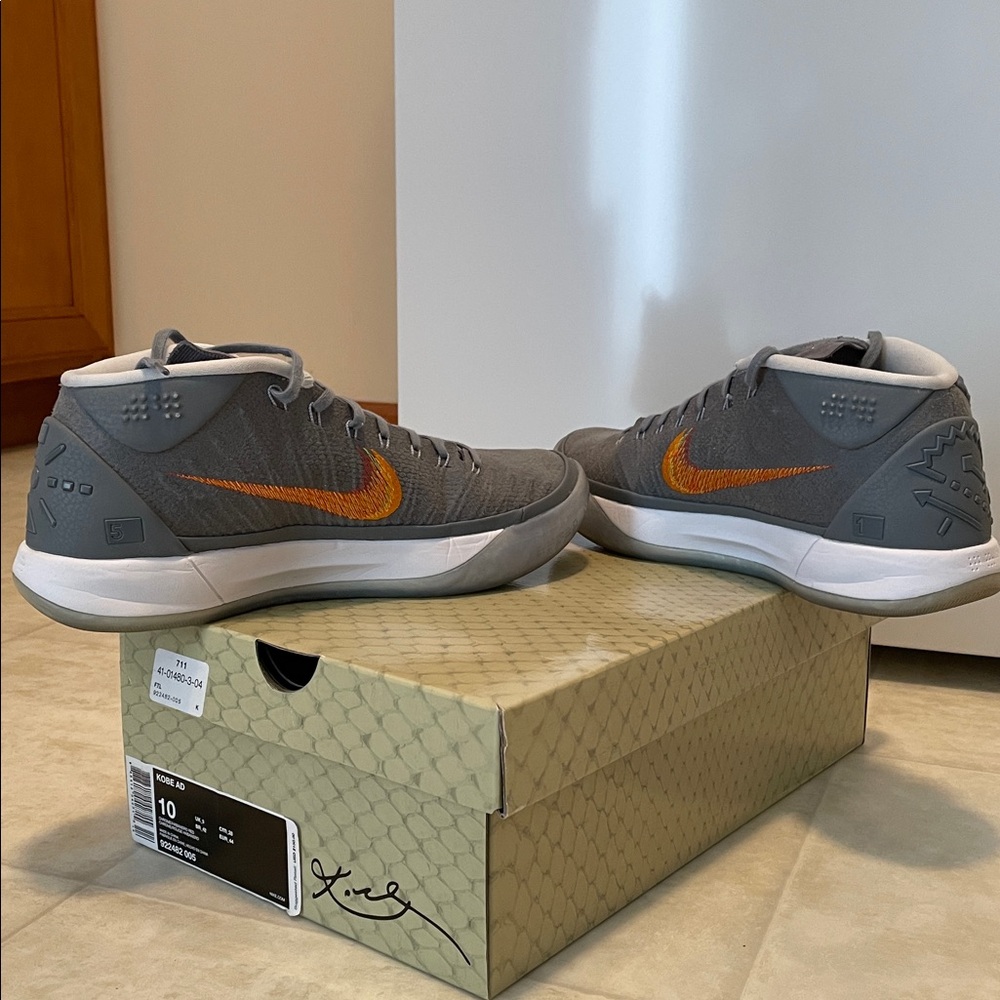 Nike Kobe AD shoes men’s size 10 - Picture 15 of 16